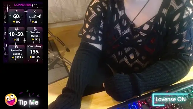 elisacoquineoff online show from 03-25-26, 06:52