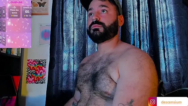 Snapshot of johnnyalx chatting on 06-11-26, 08:18 johnnyalx online show from 06-11-26, 08:18