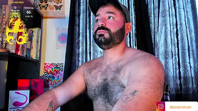 Snapshot of johnnyalx chatting on 06-14-26, 03:14 johnnyalx online show from 06-14-26, 03:14
