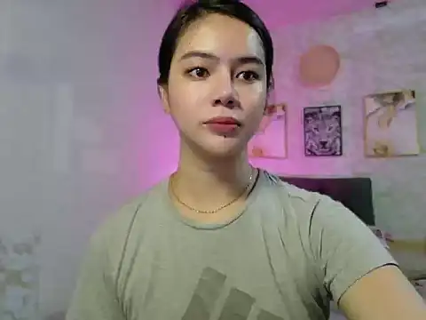 Hebefemme online show from 03-06-26, 06:10