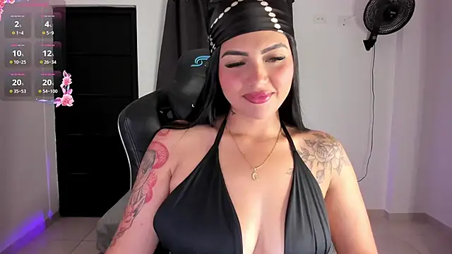 Snapshot of karol_green_ chatting on 05-20-26, 03:24 karol green online show from 05-20-26, 03:24