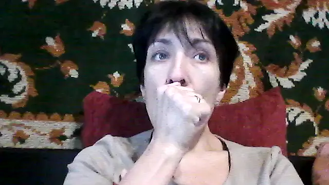 SunnyAmorre online show from 10-07-25, 09:50