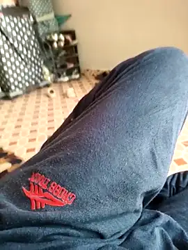 Snapshot of deshimund chatting on 10-28-25, 05:00 deshimund online show from 10-28-25, 05:00