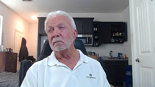 Snapshot of rockpoint69 chatting on 02-26-26, 11:26 rockpoint69 online show from 02-26-26, 11:26