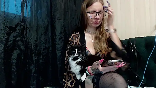 Snapshot of alexandra_zaryanova chatting on 11-07-25, 01:00 alexandra zaryanova online show from 11-07-25, 01:00