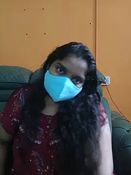 Snapshot of lovely-latha chatting on 07-01-26, 04:47 lovely-latha online show from 07-01-26, 04:47