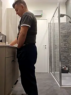 Snapshot of kekko-1982 chatting on 12-20-24, 12:05 kekko-1982 online show from 12-20-24, 12:05