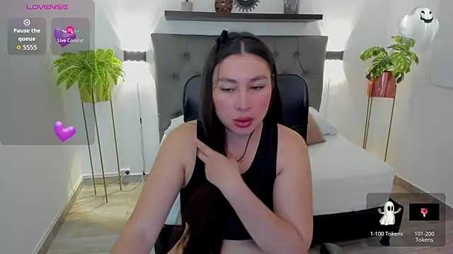 bella 99  online show from 03-12-26, 12:00