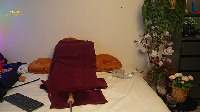 Snapshot of lacie_le_beauty chatting on 02-27-25, 07:58 lacie le beauty online show from 02-27-25, 07:58