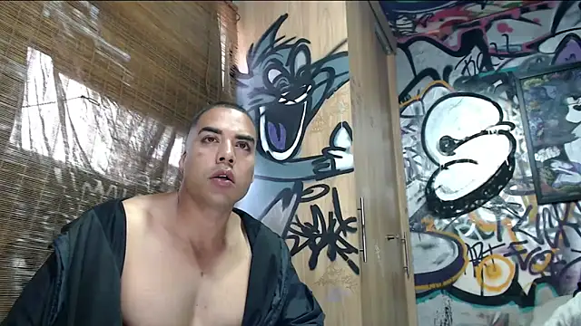 Justin Frank online show from 05-23-26, 04:11