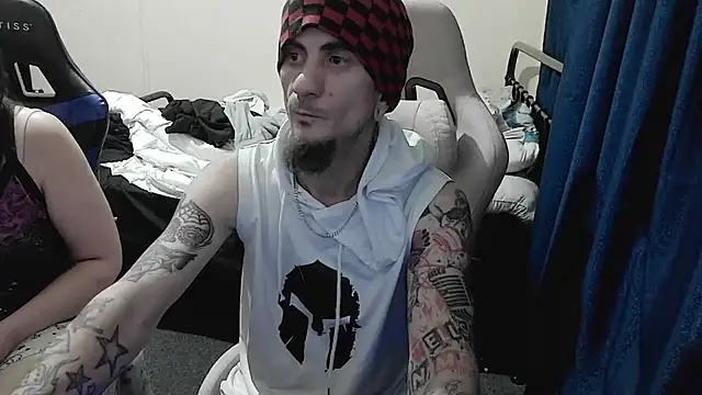 Snapshot of robvegas274 chatting on 10-12-25, 02:38 robvegas274 online show from 10-12-25, 02:38