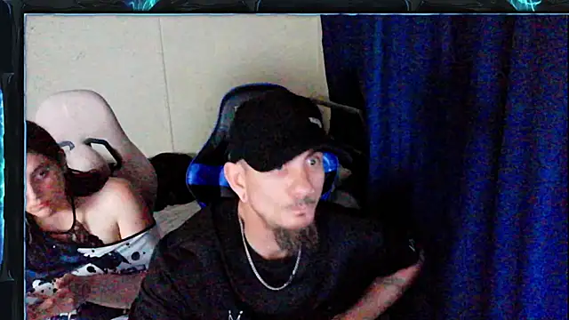 Snapshot of robvegas274 chatting on 10-18-25, 02:40 robvegas274 online show from 10-18-25, 02:40