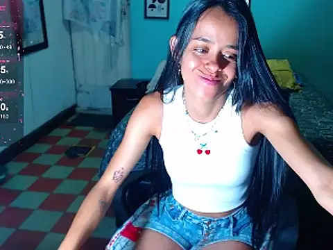 Snapshot of Mia_sexy18_ chatting on 03-09-25, 02:18 Mia sexy18  online show from 03-09-25, 02:18