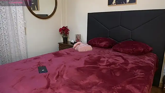 adellle online show from 12-22-25, 09:17