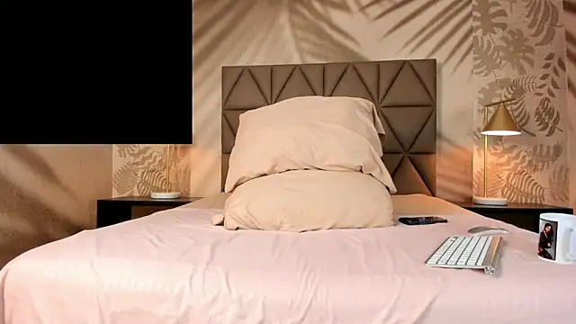 Scarleett 22 online show from 04-25-26, 08:06