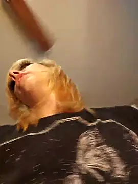 Snapshot of AmethystFoxx chatting on 02-27-25, 04:10 AmethystFoxx online show from 02-27-25, 04:10