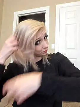 Snapshot of AmethystFoxx chatting on 09-21-25, 07:26 AmethystFoxx online show from 09-21-25, 07:26