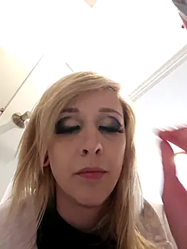 AmethystFoxx online show from 04-13-26, 06:35