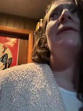 Mini And The Bear online show from 04-16-26, 04:41