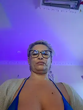 BellaBellaHot online show from 11-25-25, 12:38