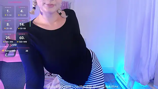 ashleyblaydex online show from 10-04-25, 12:19