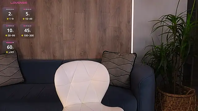 NaomiSainz online show from 07-06-26, 03:03