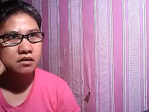 Snapshot of sweetsosie18 chatting on 03-10-25, 06:59 sweetsosie18 online show from 03-10-25, 06:59