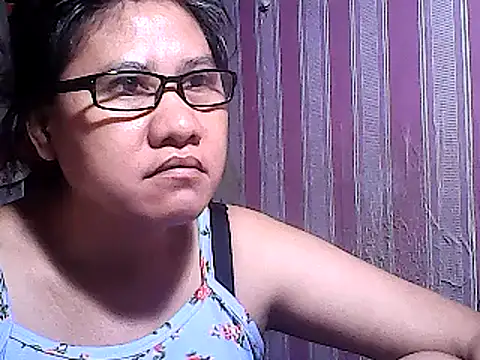Snapshot of sweetsosie18 chatting on 03-15-25, 03:07 sweetsosie18 online show from 03-15-25, 03:07