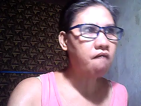Snapshot of sweetsosie18 chatting on 07-10-26, 10:51 sweetsosie18 online show from 07-10-26, 10:51
