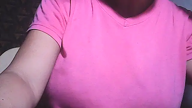 Snapshot of sweetsosie18 chatting on 07-24-26, 08:34 sweetsosie18 online show from 07-24-26, 08:34