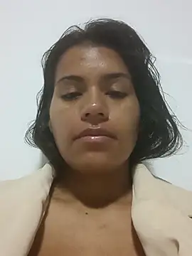 Snapshot of roxanamariahills_ chatting on 04-27-26, 03:32 roxanamariahills online show from 04-27-26, 03:32