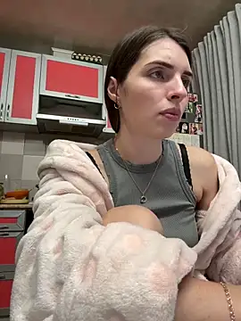 Snapshot of SeducingYoghourt chatting on 01-07-25, 04:37 SeducingYoghourt online show from 01-07-25, 04:37