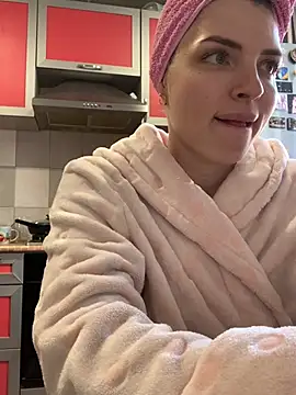 Snapshot of SeducingYoghourt chatting on 01-16-26, 01:15 SeducingYoghourt online show from 01-16-26, 01:15