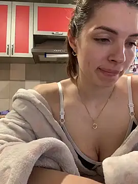 SeducingYoghourt online show from 04-19-26, 04:06