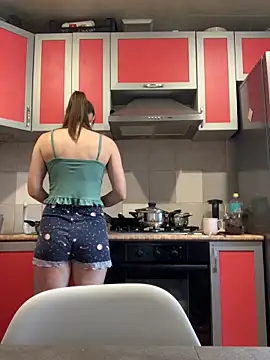 SeducingYoghourt online show from 06-14-26, 04:31