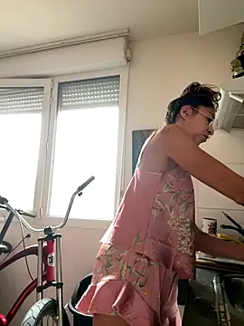 amanilouve online show from 11-14-25, 09:52