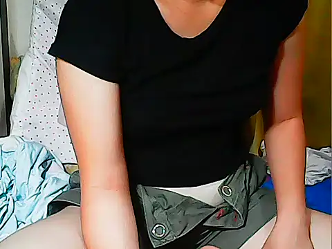 Snapshot of innocently_yours chatting on 01-31-25, 04:25 innocently yours online show from 01-31-25, 04:25