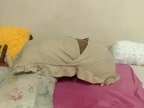 Snapshot of MatureBootyBabe4Uxx chatting on 02-24-25, 05:33 MatureBootyBabe4Uxx online show from 02-24-25, 05:33