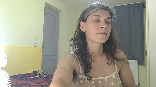 Snapshot of MercyLove chatting on 12-21-25, 04:58 MercyLove online show from 12-21-25, 04:58