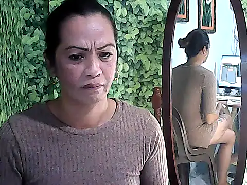 yummy 21xxx online show from 12-17-25, 02:56