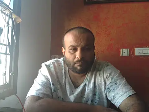 Snapshot of sura11311 chatting on 12-16-25, 07:46 sura11311 online show from 12-16-25, 07:46