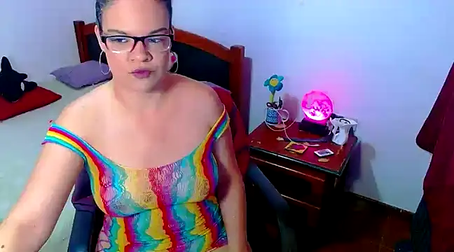 luchiana hott21 online show from 03-01-25, 04:44