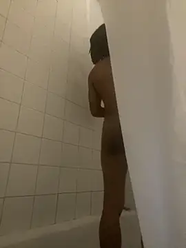 Snapshot of Big_papirocky chatting on 10-04-25, 05:33 Big papirocky online show from 10-04-25, 05:33