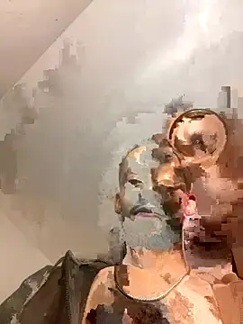 Snapshot of Big_papirocky chatting on 10-21-25, 02:34 Big papirocky online show from 10-21-25, 02:34