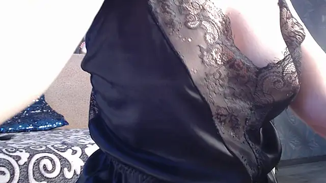 Ria 23 online show from 11-17-25, 02:06