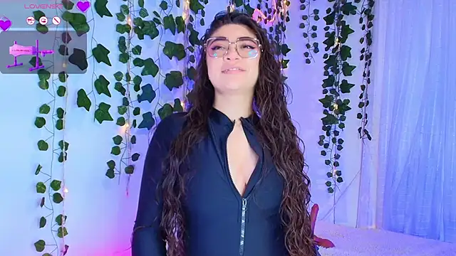 Samii Evans online show from 12-19-25, 01:12