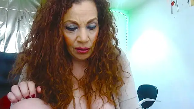 Snapshot of mussa_hott chatting on 11-30-25, 11:42 mussa hott online show from 11-30-25, 11:42