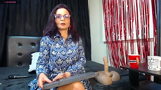 Miss ellien online show from 02-24-26, 01:09