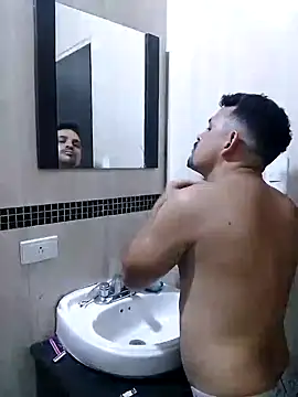 Snapshot of king-lobo-act chatting on 09-19-25, 03:41 king-lobo-act online show from 09-19-25, 03:41