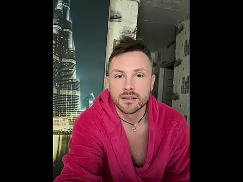 Snapshot of MartinBrandon chatting on 05-24-26, 12:10 MartinBrandon online show from 05-24-26, 12:10